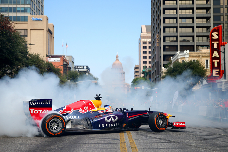 Illustration for article titled I Rode With Sebastian Vettel During Red Bull's F1 Donut Extravaganza